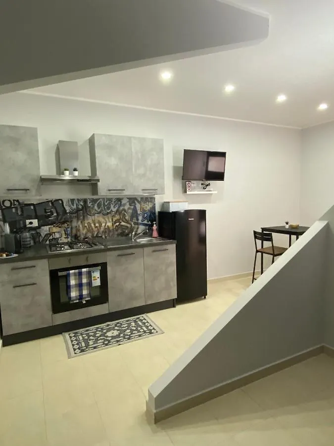 Апартаменты Il Cortiletto28 Rooms & House Сиракузы